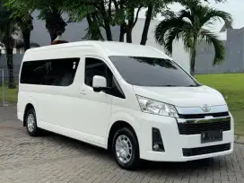 Hiace Premio 2021 Putih Km90.000