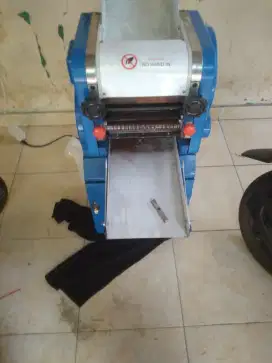 Mesin giling mie