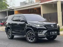 TERMURAH Toyota FORTUNER VRZ GR 2.4 At 2021