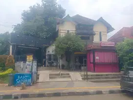 DIJUAL RUMAH DI BSD (PINGGIR JALAN BESAR, BISA UNTUK USAHA)