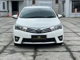 TOYOTA COROLLA ALTIS V AT 2015