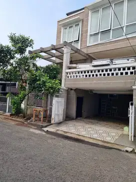 Dijual Rumah Furnished di Cluster Diamon Serpong Park