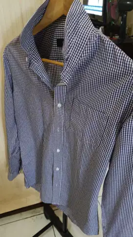 Kemeja executive slim fit  size 15,5