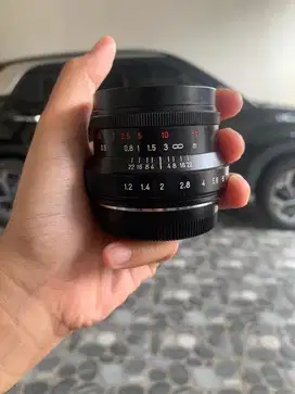 Lensa 7artisans Fujifilm 35mm f1.2 mark II