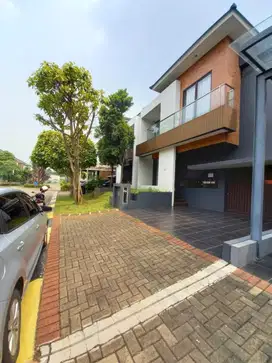 Dijual Rumah 2 lantai Discovery Bintaro Sektor 9
