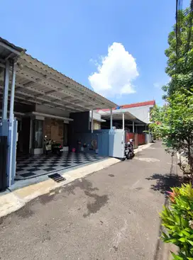 Rumah Murah SIAP HUNI Terawat Tanah 101 m2 di Cipayung Jakarta Timur