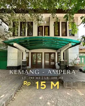 Rumah Lama Terawat Halaman Luas di Kemang Ampera Jakarta Selatan