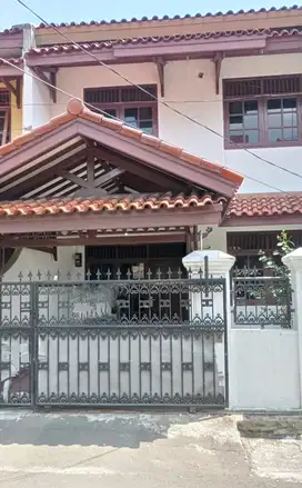 Rumah 2 Lantai Unfurnished di Pulo Asem Utara, Jakarta Timur