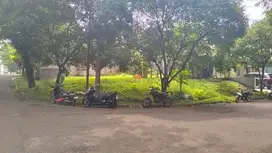 Dijual Kavling Hook 305 m², Taman Simpruk Lippo Cikarang, 4,5 Juta/m²!