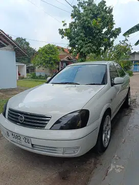 Nissan latio sunny gl neo 1.6 nama pribadi white luxury