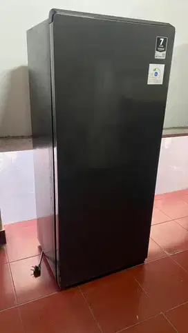 Kulkas Aqua AQR-D225