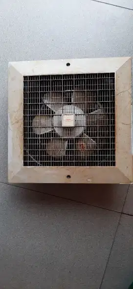 Exhaust Fan Kipas Angin Sedot Maspion 10 inch masih berfungsi