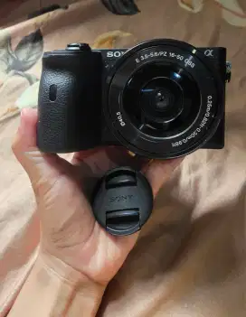 Sony a6600 plus lensa kit fullset