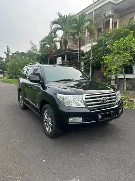 Toyota Landcruiser VX200 Hitam 2009 km low