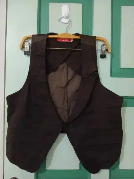 DIJUAL VEST/OUTER ROMPI , KOMBINASI SATIN & KATUN . PAKAI 1 X.