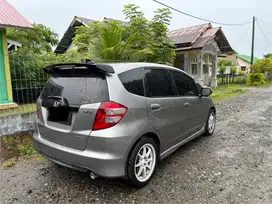 Dijual santai! Honda Jazz RS Matic Tahun 2009