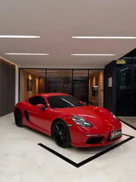 Porsche 718 Cayman 2.0L A/T 2020 Merah Km16rb B2REV Nik 2019