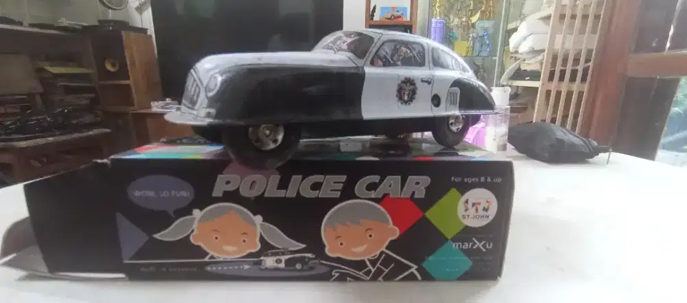 Yaow tin toys police marxu