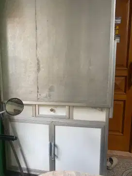 Etalase grobak alumunium