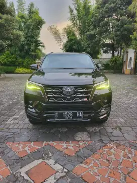 Toyota Fortuner AT GR Sport 2.4 2021l