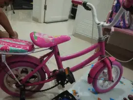 Sepeda anak  perempuan