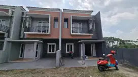 Djual rumah baru 950jt lt78m lb84m 2lantai shm psona pondokRajeg depok
