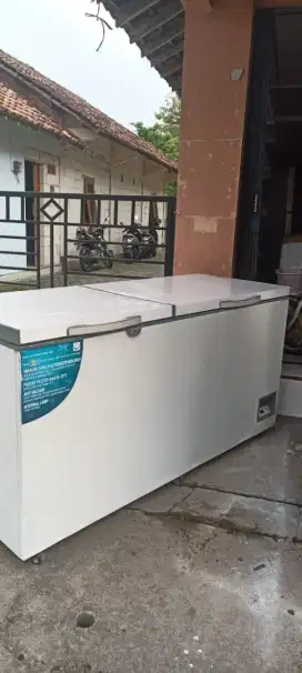 Freezer Box GEA 600 liter
