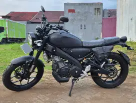 Motor Yamaha XSR 155 2021 black low km mulus pajak HIDUP