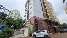 Dijual Gedung 7 Lantai  Siap Pakai Di Kebayoran Baru , Lokasi Strategi