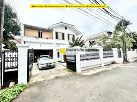 Rumah klasik di jalan Pekayon I (Pejaten Barat)