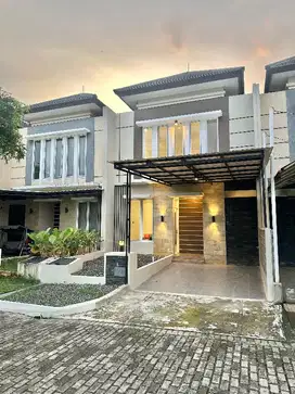 Turun harga Rumah mewah 2 lantai (Cash/KPR)