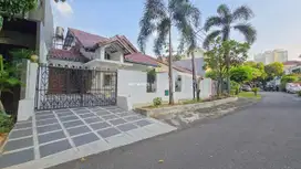 Dijual Rumah Lokasi Prime di Jl Kerinci Kebayoran Baru