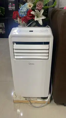 Ac Portable Midea 1/2 PK