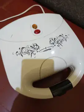 Pemanggang roti/ toaster merk maspion