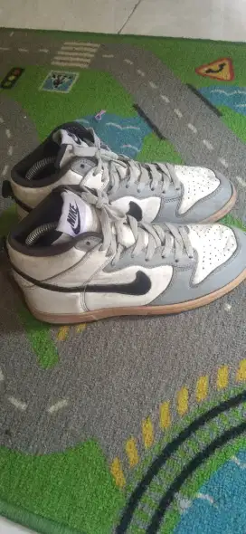 Sepatu Nike cortez