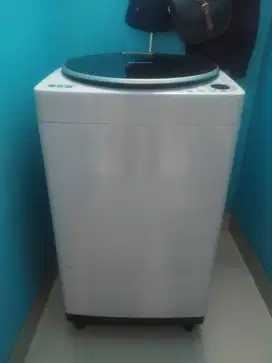 JUAL CEPAT MESIN CUCI SHARP TOP LOADING 10 KG, type ESM 1009TGG.
