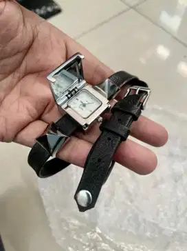 Jual BU Jam Tangan La Mer Collection Pyramid