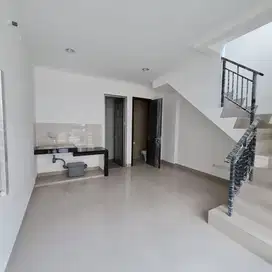 Sewa Murah Rumah PIK2 4.5x10 Sudah ada AC
