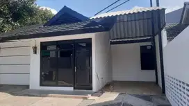 Rumah hook griyaloka daerah bsd Deket stasiun rawa buntu