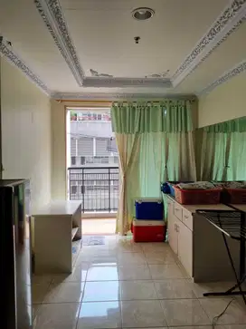 Apartemen 2BR semi furnish di Frenchwalk MOI - Kelapa Gading Square