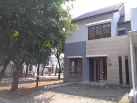 Casa Jardin Termurah Hoek Dibawah NJOP Jarang Ada