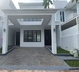 Rumah Baru 2 Lantai  dlm komplek dkt Tol & MRT di Cinere, Depok