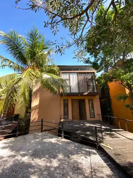 Rumah 3 lantai di Kemang selatan