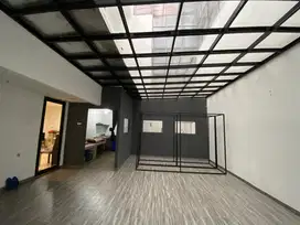 Rumah di Sunter Garden Lebar 8 Dijual Cepat
