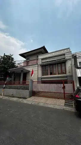 rumah 5 lantai mezanine di komplek pondok hijau ciputat tangerang