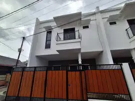 Di Jual Rumah 2 Lantai Di Ciomas Bogor lokasi Strategis