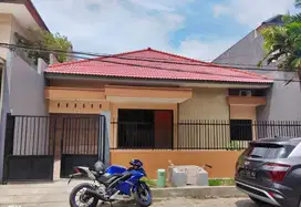 RUMAH BARU RENOVASI STRATEGIS MANYAR TIRTO
