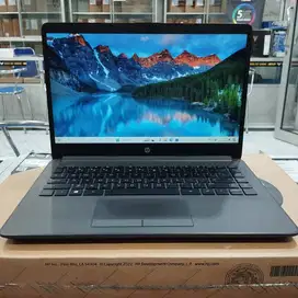 Laptop HP 245 G8 Ryzen 3 RAM 4GB SSD 256GB Layar 14in Windows 11 Mulus
