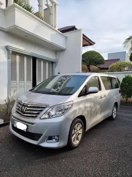 Toyota Alphard (2012)
