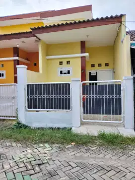 Disewakan rumah tinggal di Sidoarjo